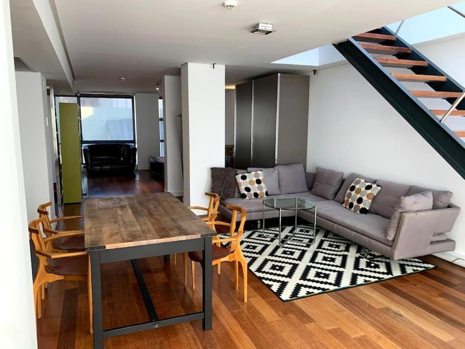 Appartamento Loft Con Terraza, Parking Y Piscina En Verano-sebcan Madrid